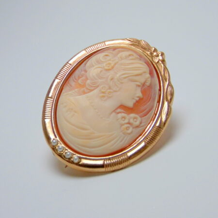 Brooch - unique cameo pendant