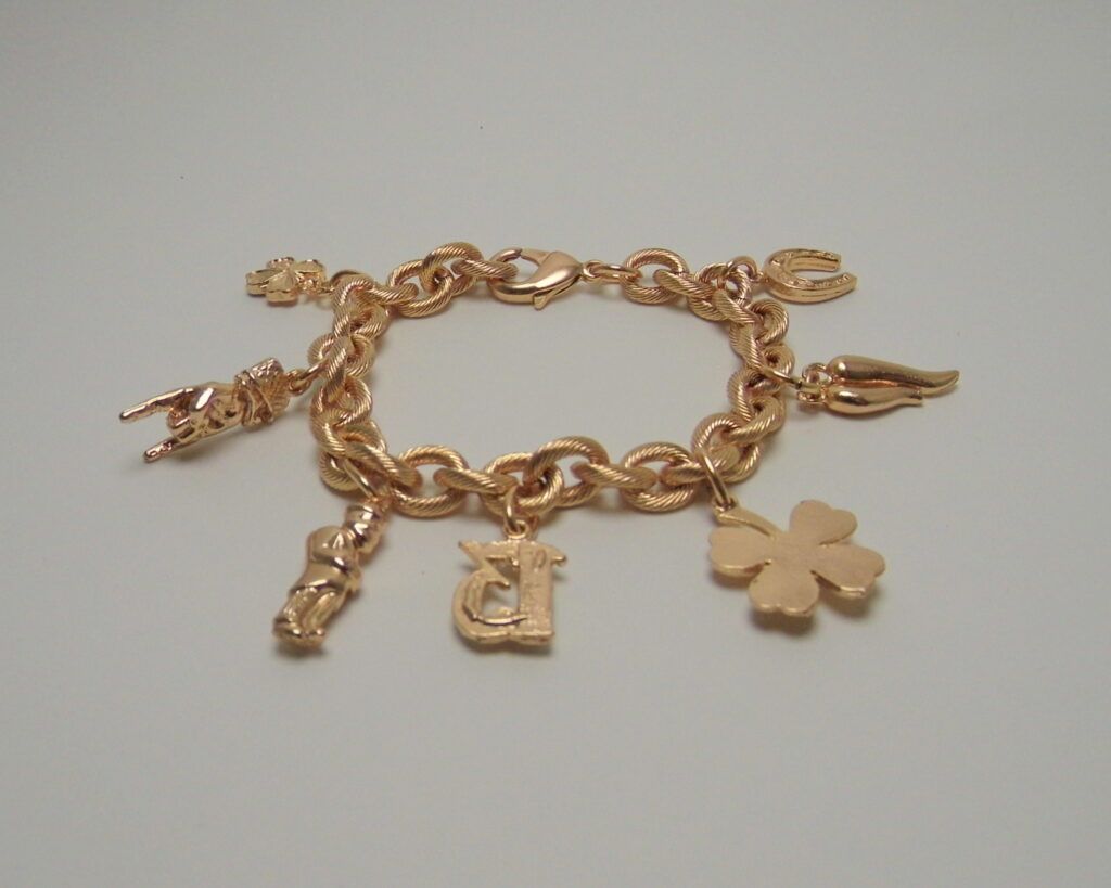 Bracciale con ciondoli - charms scaramantico