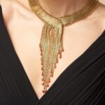 Collana Cleopatra Dorata Oro 14KT: Capolavoro Artigianale con Frange in Corallo Rosso. Edizione Limitata Made in Italy, Spedizione FedEx VIP