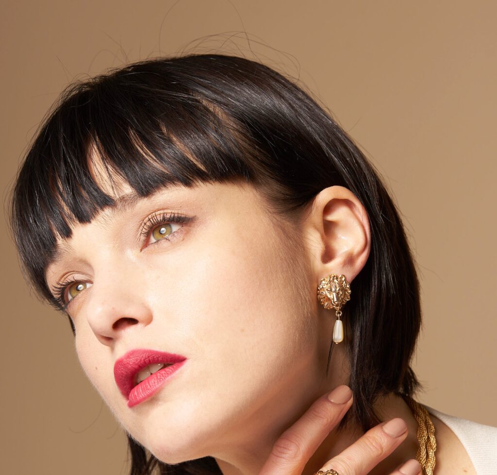 Roaring Lion Earrings: The Unmistakable Elegance of Made in Italy.
