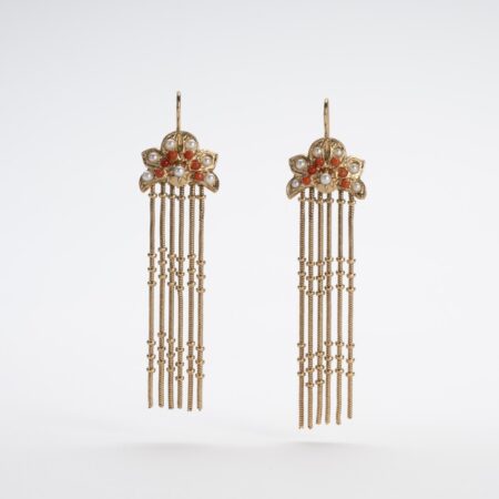 Fringe earrings with coral