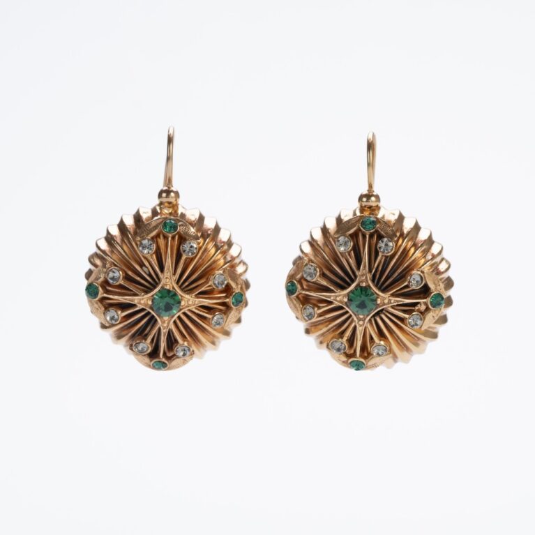 "Cross of light" earrings with emerald green crystals