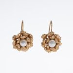 Floral earrings with pearls: timeless Italian elegance
