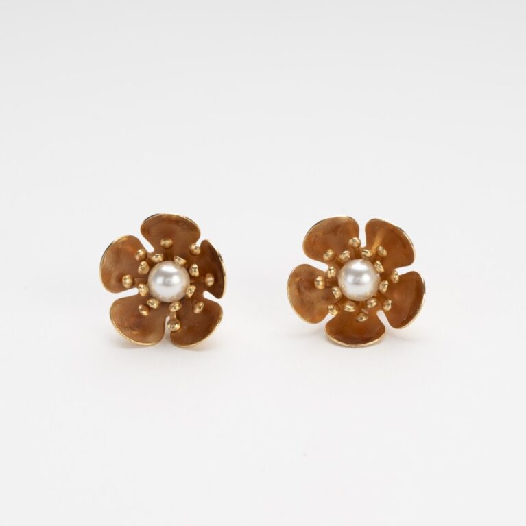 Lobe Earrings "Blossom" | Belle Époque Floral Inspiration with Pearl