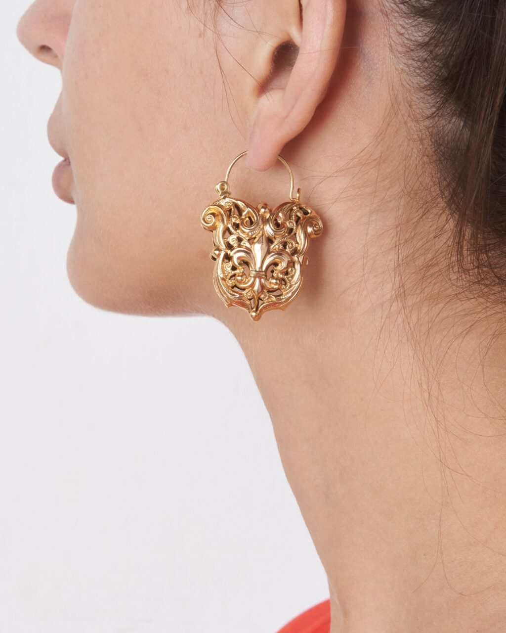 Creole Women's Earrings: 14K Gold Heraldic Elegance