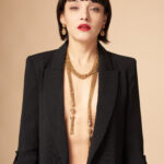 Parure with pineapple scarf necklace and earrings