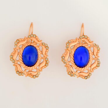Pendant earrings with blue crystals