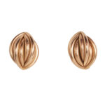 Noce Eterna: un talismano di eleganza e forza.