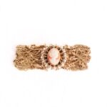 Romantic Bracelet with Cameo and Chains