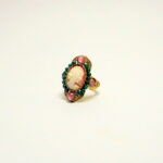 Anello artigianale "Splendore di corte" con cammeo e avventurina