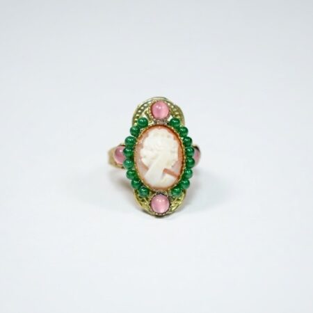 Anello piccolo stile Borbonico con cammeo volto di donna.