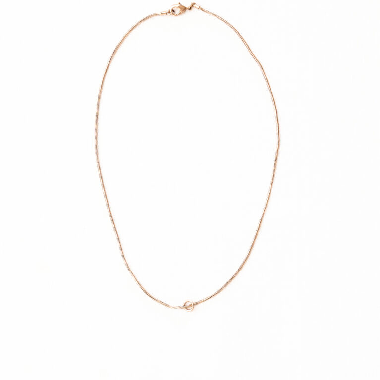 Demirouge Necklace: Vintage Elegance