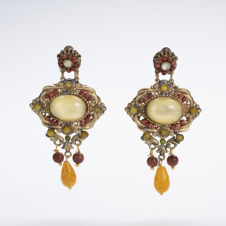 “Baroque and Nature” Earrings: The Soul of the South to Wear