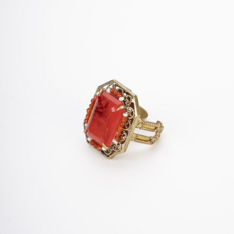 Anello Romantico Rosso Melograno | Zircone Naturale e Perle | Gioiello Stile Antico Artigianale