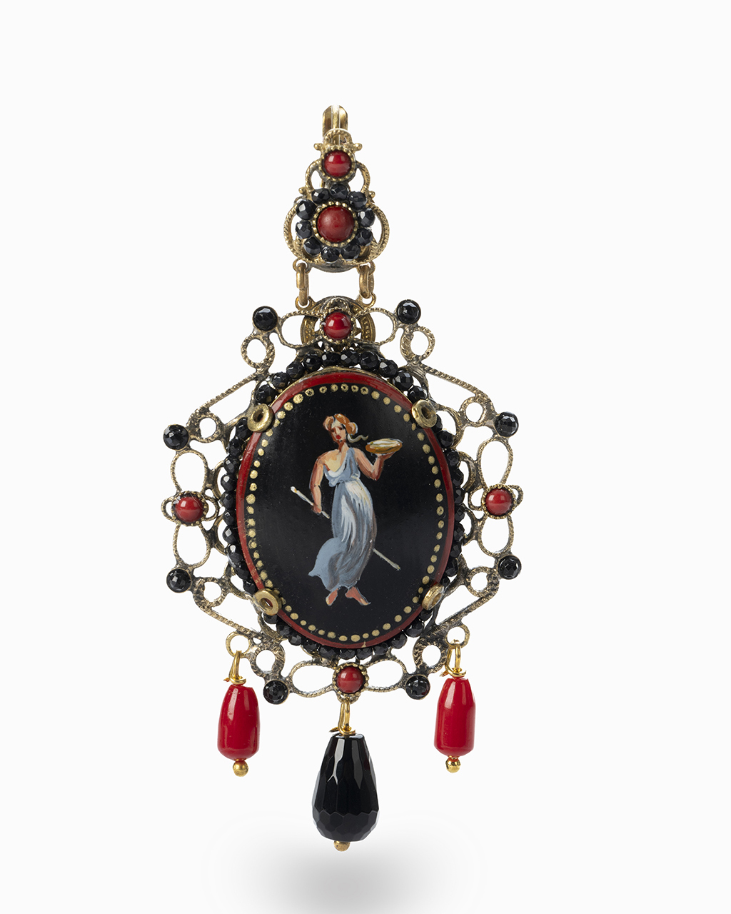 dettaglio-miniatura-baccante-veste-azzurra-ovale-nero-orecchino-borbonico