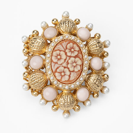Spilla pendente borbonica con cammeo floreale cabochon rosa cipria e perline - Collezione Nostalgia
